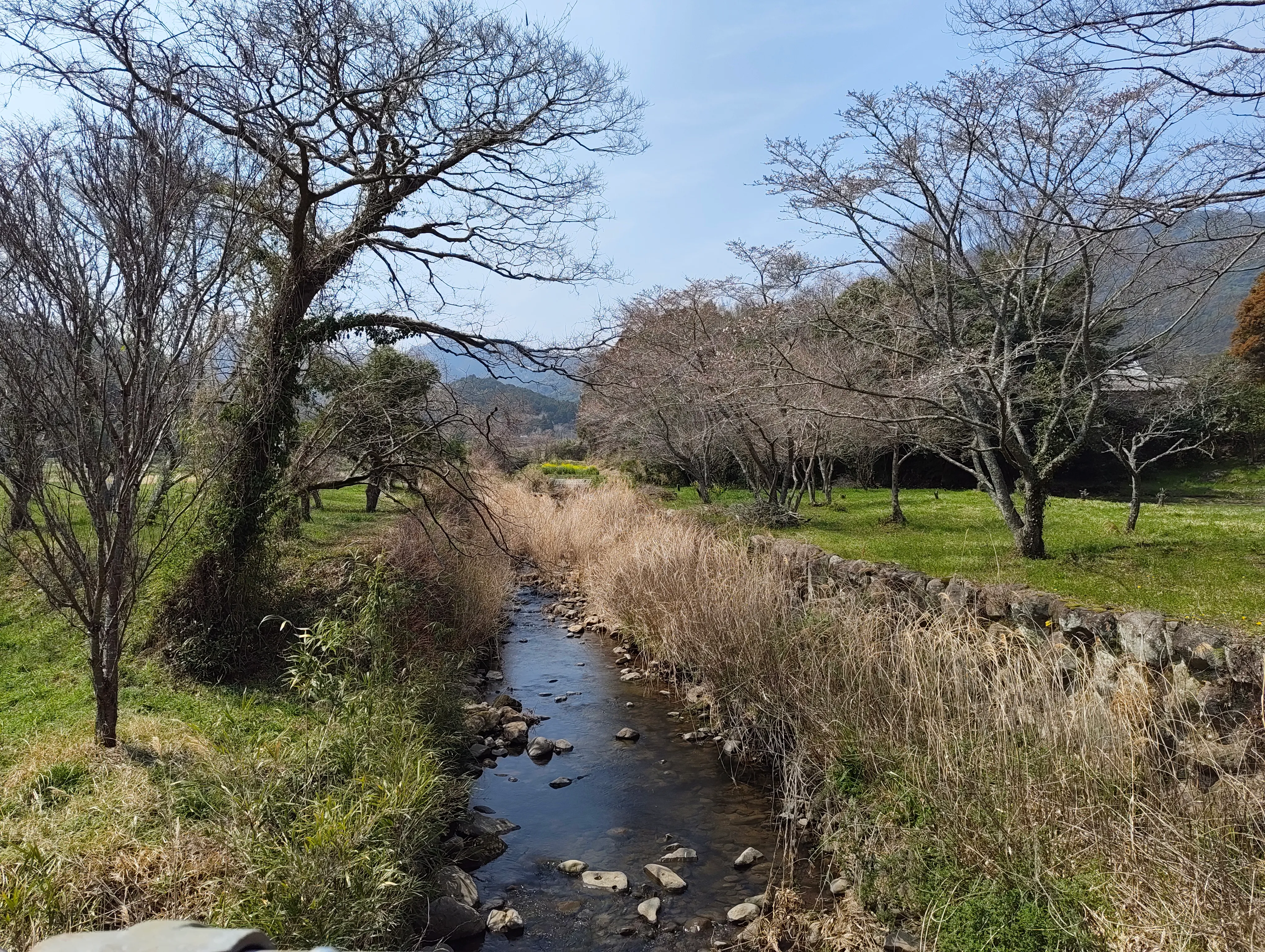 A monument marking the Tashibu no Sho historic farming village site